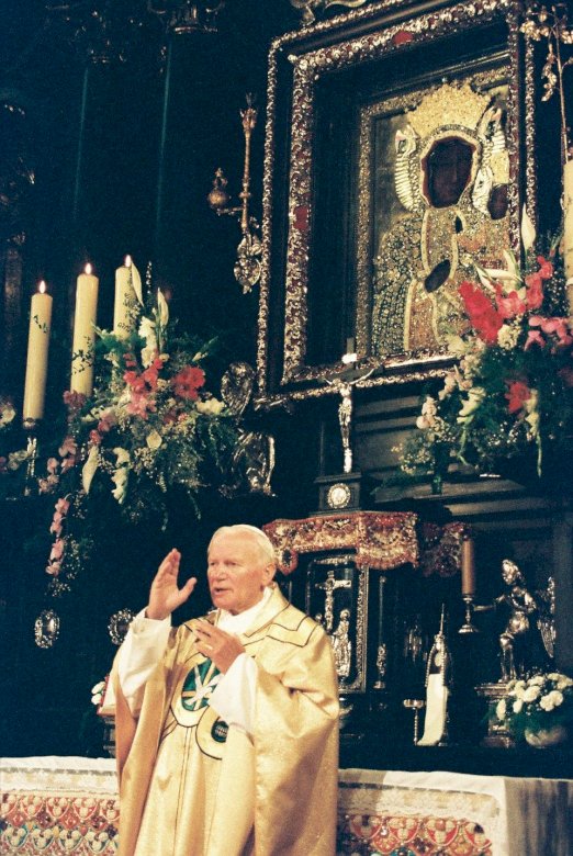 John Paul II on Jasna Góra online puzzle