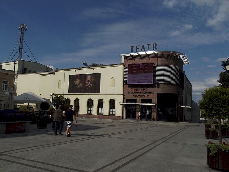 Stadttheater in Inowrocław Online-Puzzle