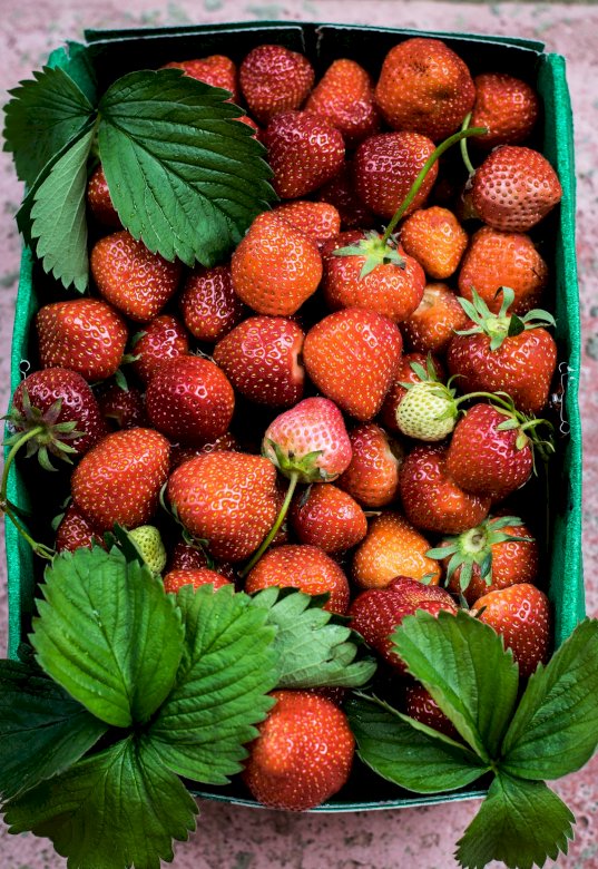 φράουλες online παζλ