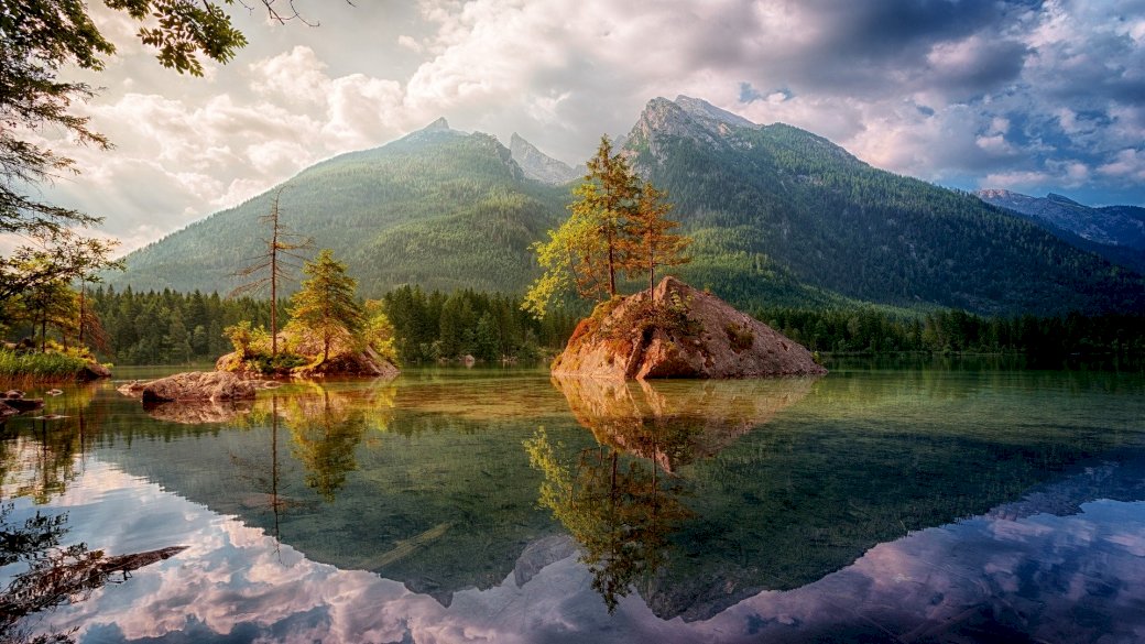 Panorama da água e das montanhas puzzle online