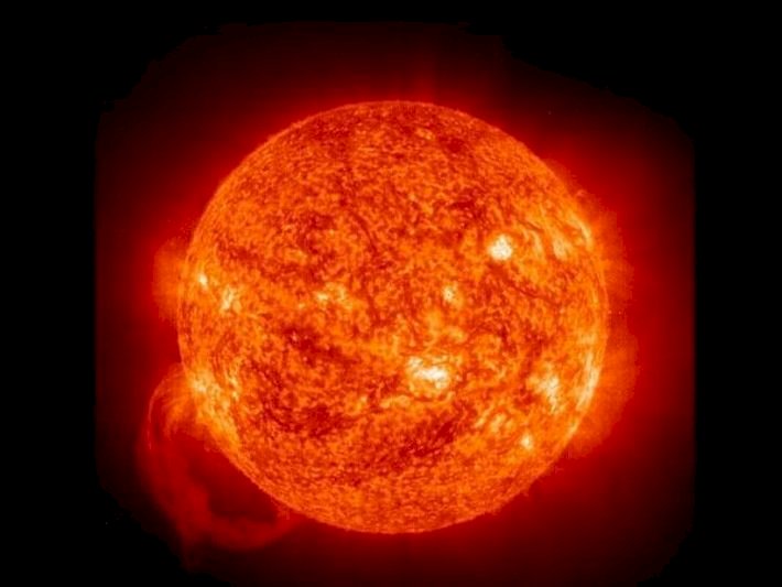 Слънцето на соларната система на NOSTAR онлайн пъзел