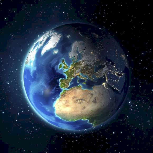 Космос - планета Земля онлайн пазл