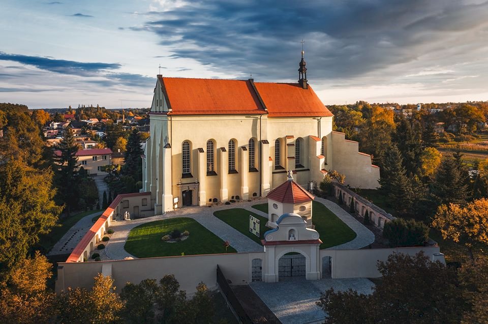 Манастир Ostrzeszów онлайн пъзел