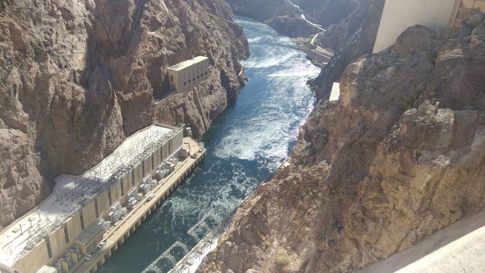 Река Колорадо, плотина Гувера, пазл онлайн