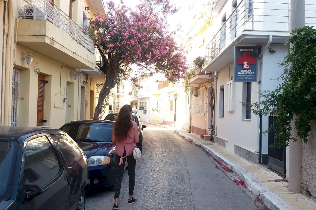 encantadora calle griega rompecabezas en línea