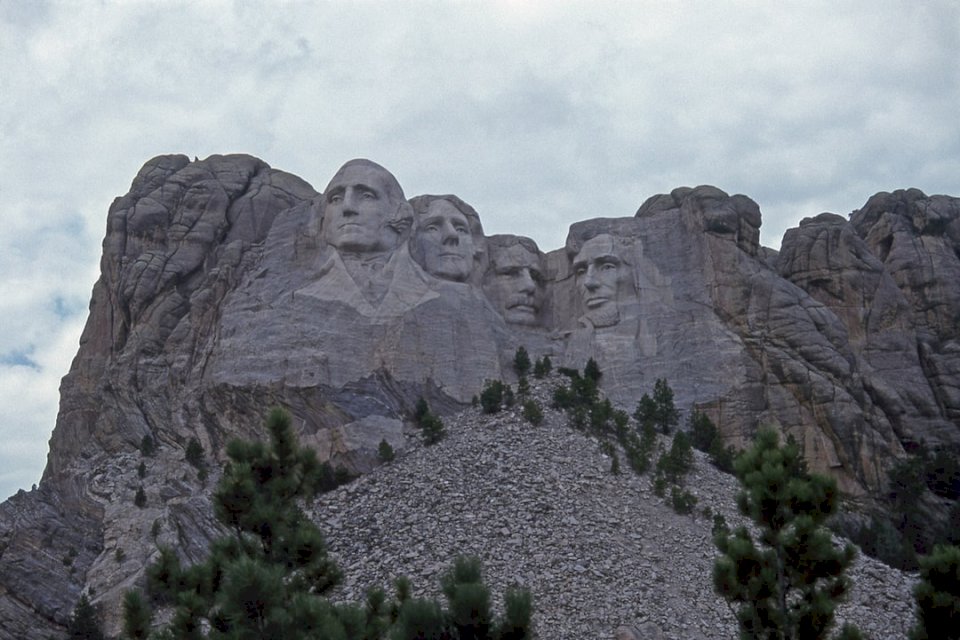 Mt Rushmore, Black Hills jigsaw puzzle online
