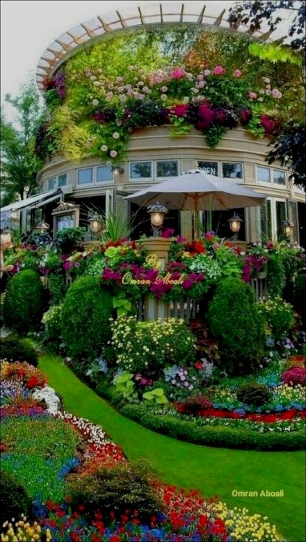 Σπίτι με κήπο. παζλ online