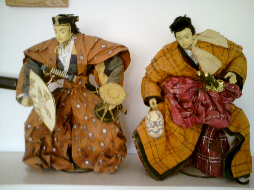 bonecas - samurai quebra-cabeças online