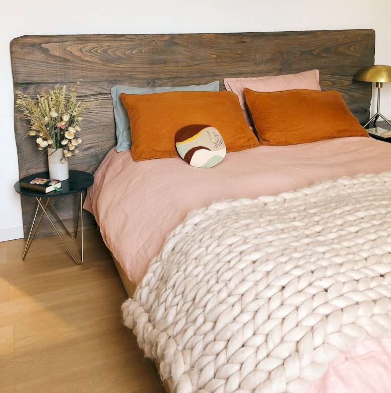 Camera da letto rosa puzzle online