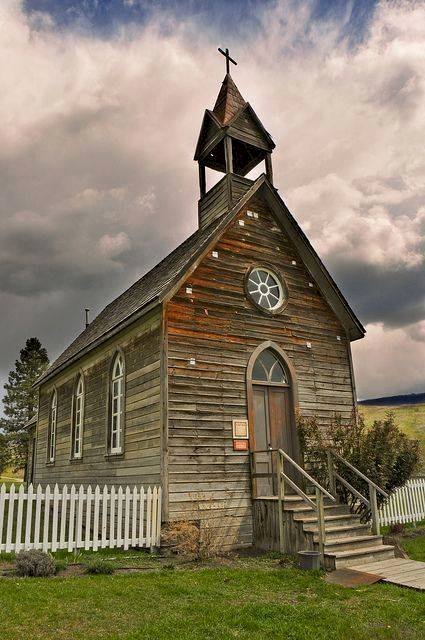 Деревянная церковь пазл онлайн