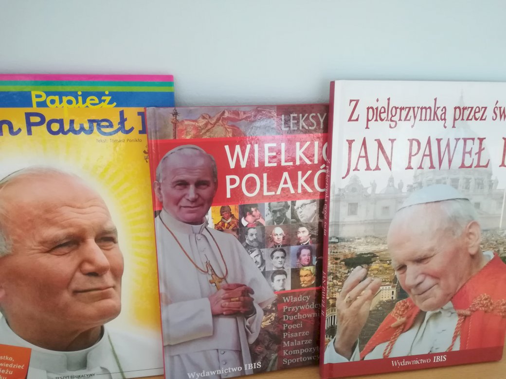 Йоан Павел II - 100-ти рожден ден онлайн пъзел