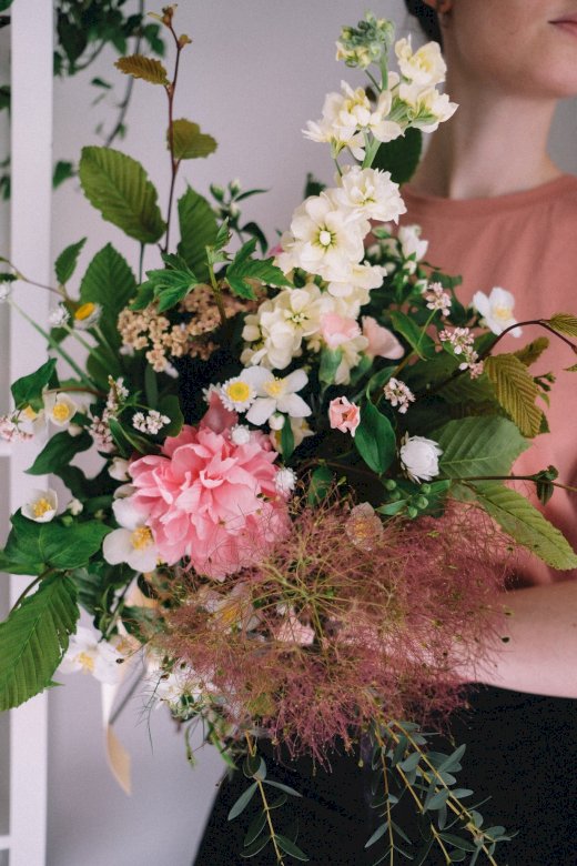 En bukett från en blomsterhandlare Pussel online