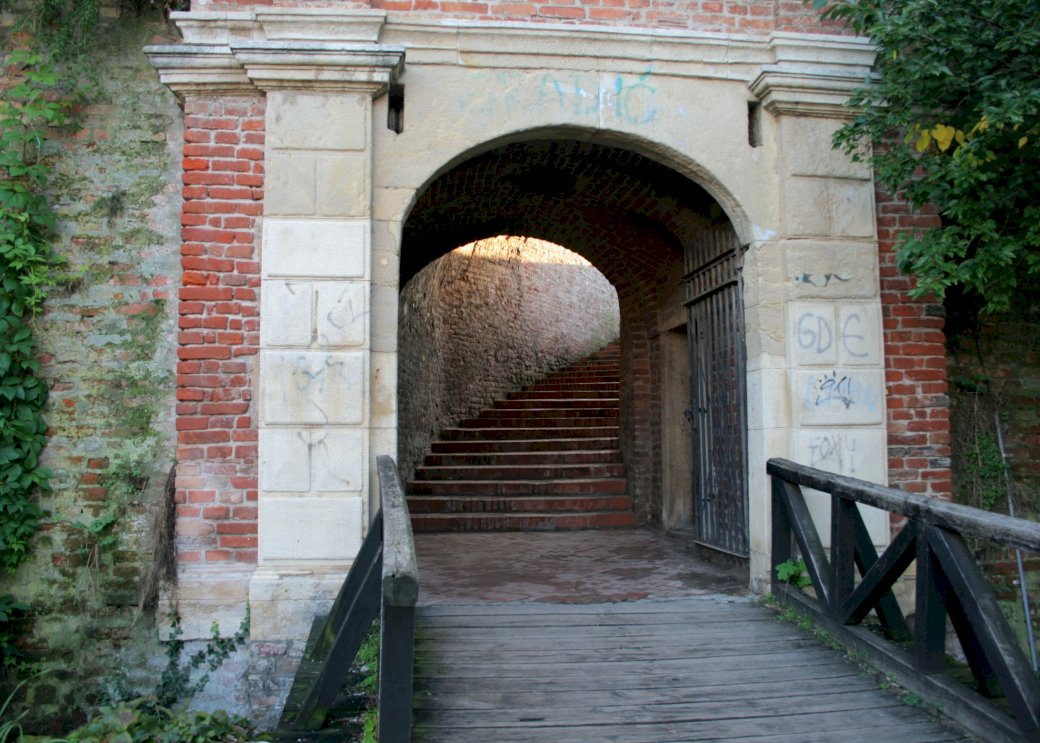 Πύλη στο κάστρο παζλ online