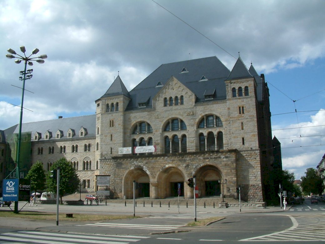 Poznan rådhus pussel på nätet