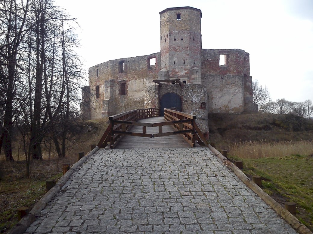 o castelo em Siewierz puzzle online