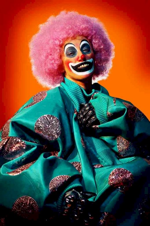 Синди Шерман, клоуни, 2003-2004 онлайн пъзел