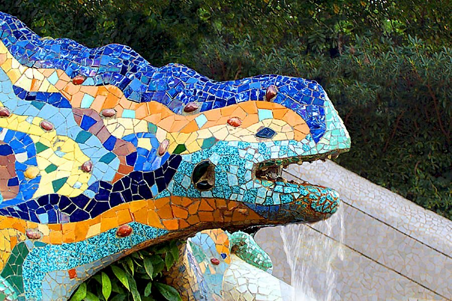 Lizard in Park Güell online puzzle