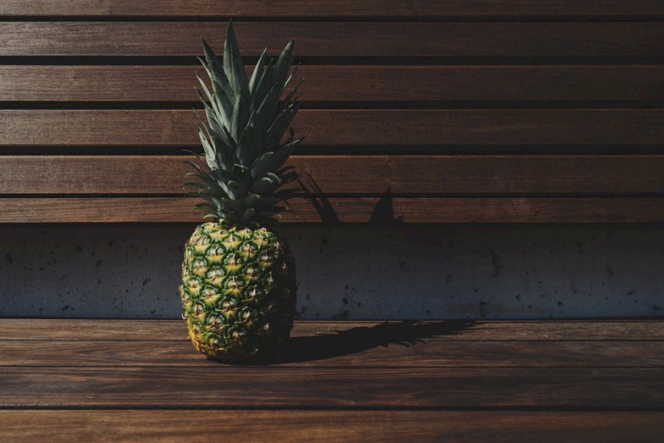 Pineapple on a bench jigsaw puzzle online