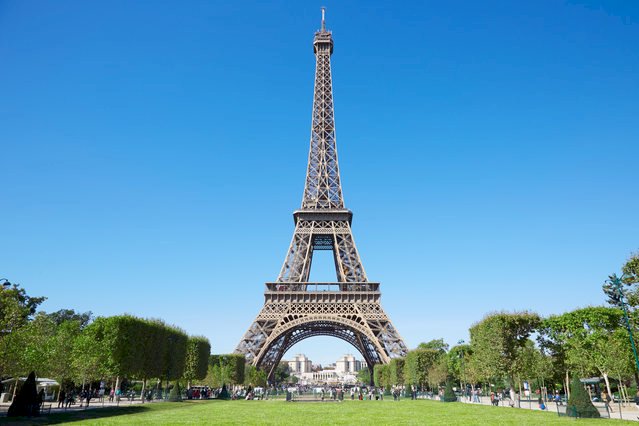 Eiffel Tower jigsaw puzzle online