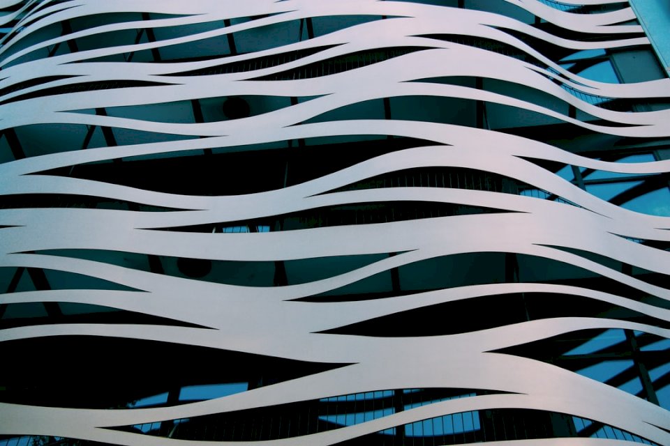 Abstracte golven (Suites Avenue) legpuzzel online