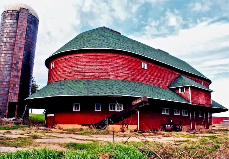 old red barn online puzzle