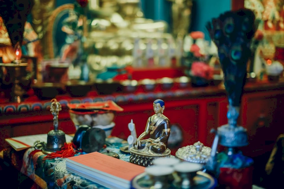 Buddhista szobrok kirakós online