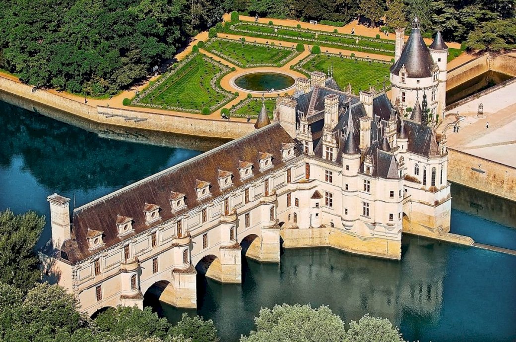 Kastelen aan de Loire legpuzzel online