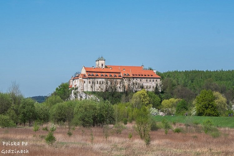 Kloster Tyniec. Puzzlespiel online