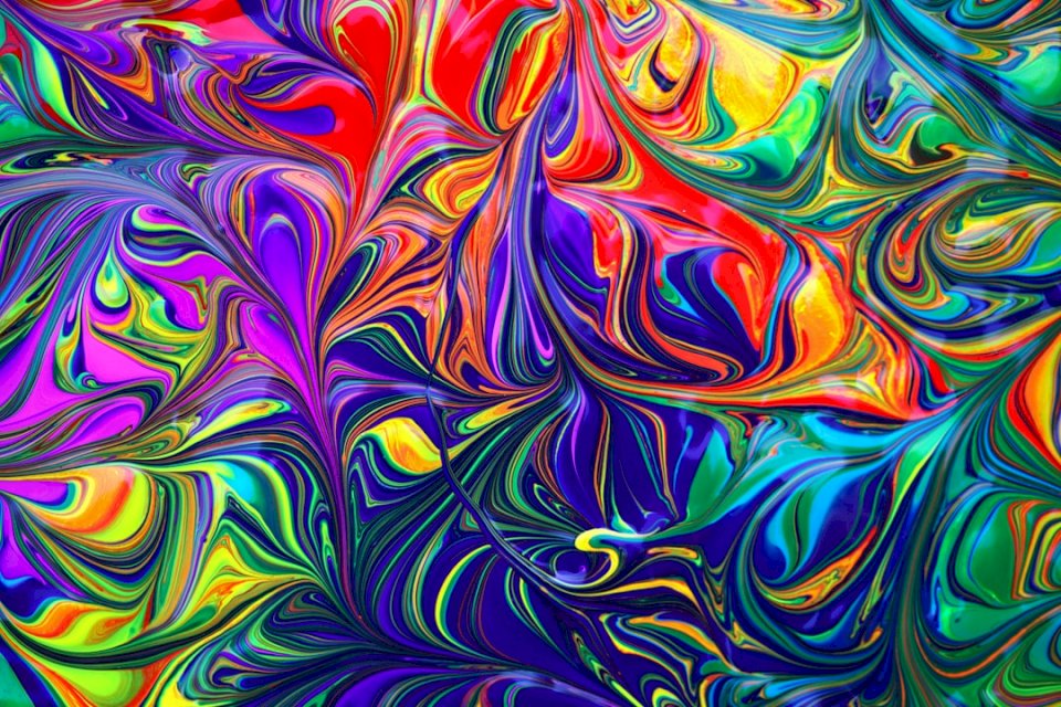 Psykedelisk färgglad regnbåge pussel på nätet