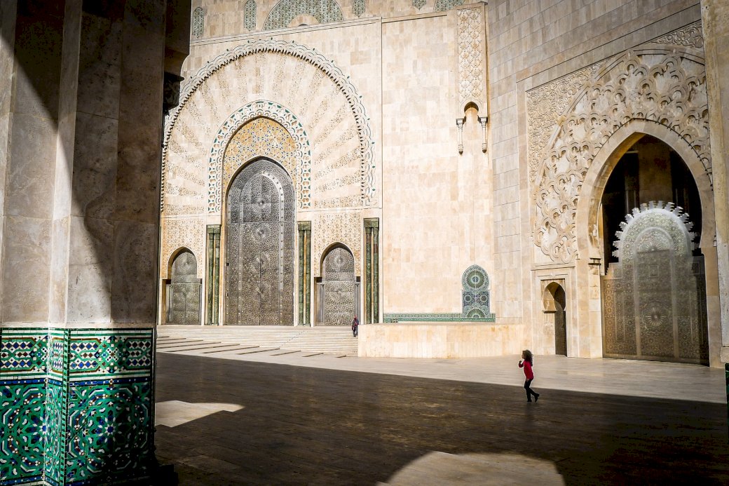 O interior da mesquita puzzle online