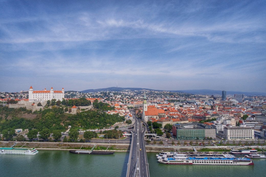Головоломка - Братислава столица Словакии онлайн-пазл