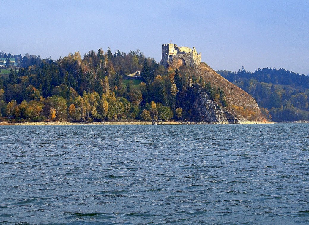 Замок Czorsztyn онлайн пъзел