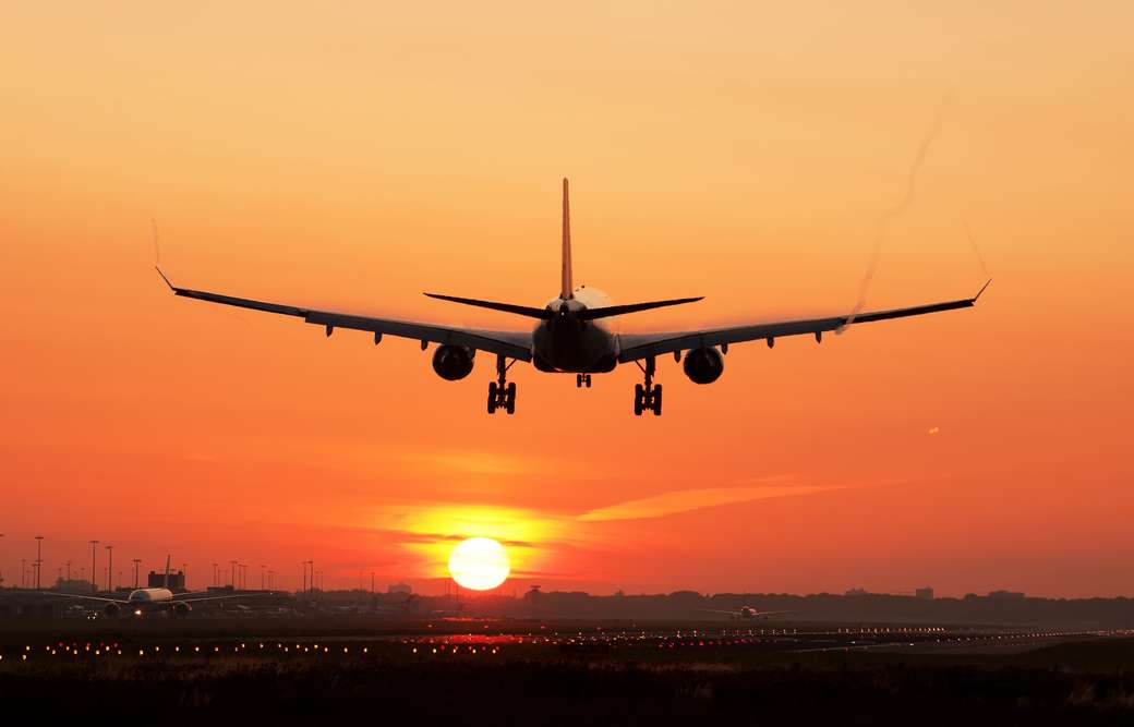 Repülőgép leszállás kirakós online