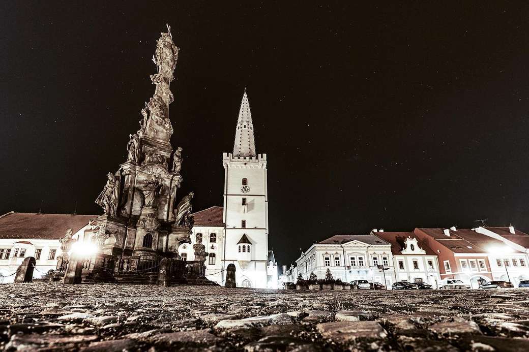 Kadaňské náměstí κατά noci παζλ online