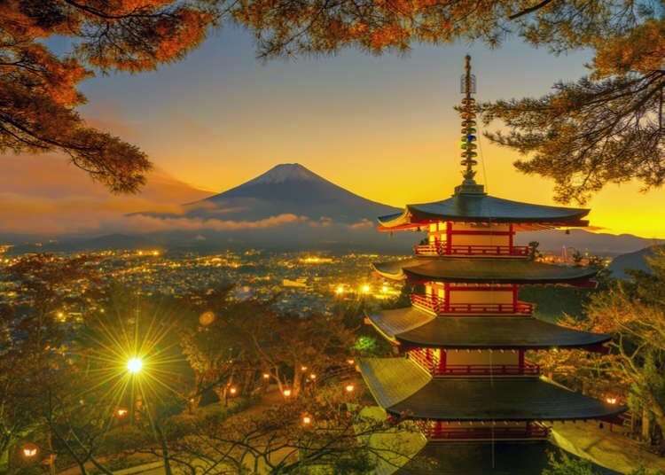 Monte Fuji en la noche rompecabezas en línea