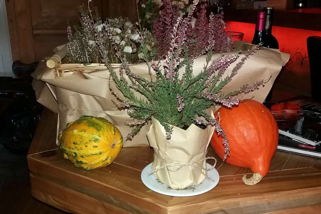 table decoration with pumpkin online puzzle