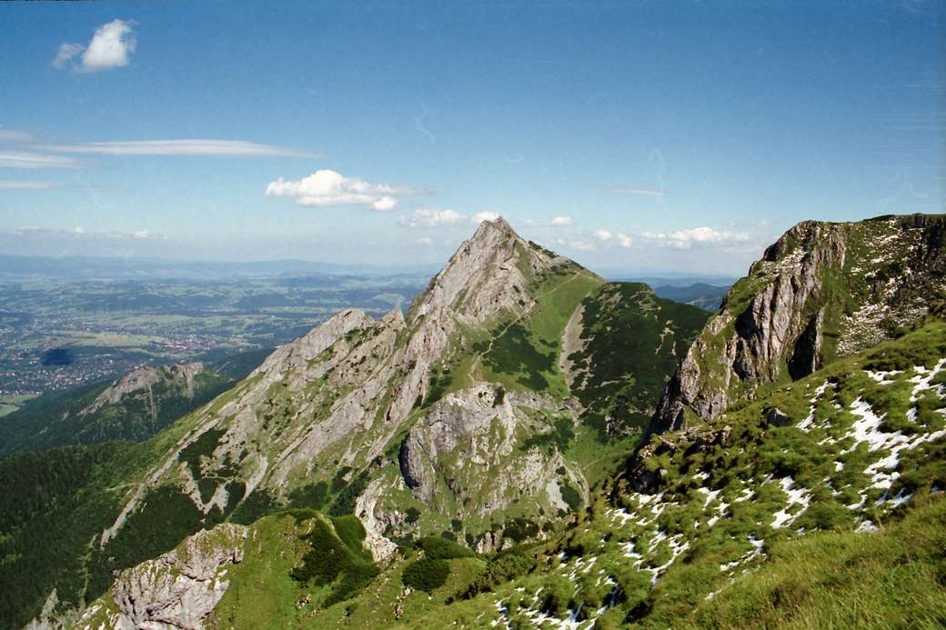 Mountain trail in the Tatras jigsaw puzzle online