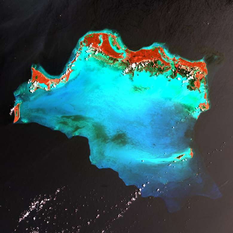 въздушна фотография на водно тяло онлайн пъзел