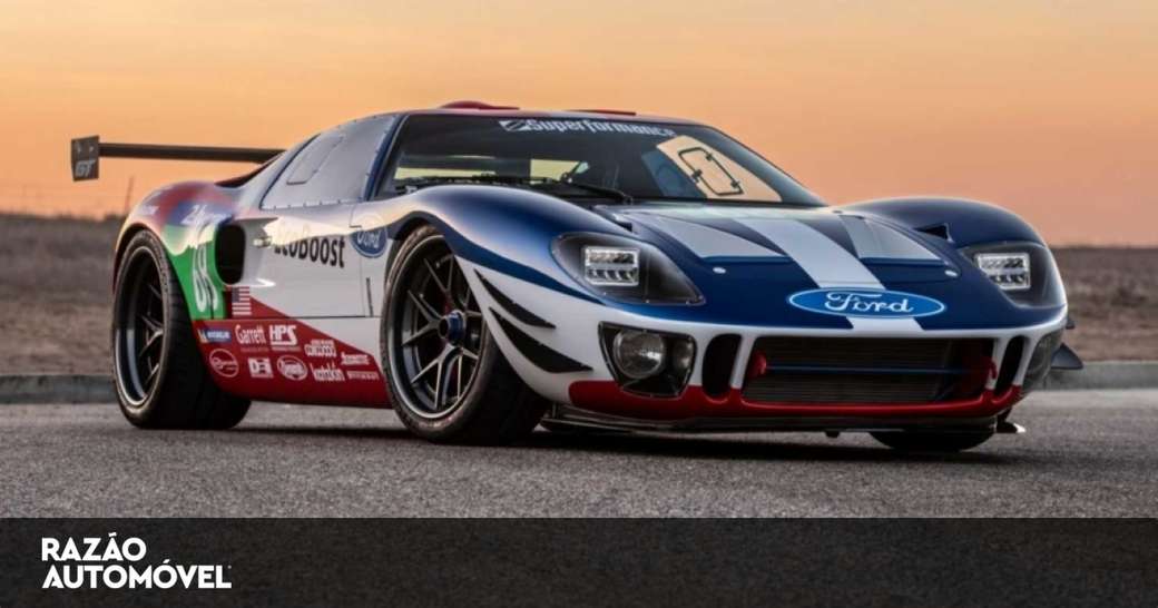 Ford GT 40 jigsaw puzzle online