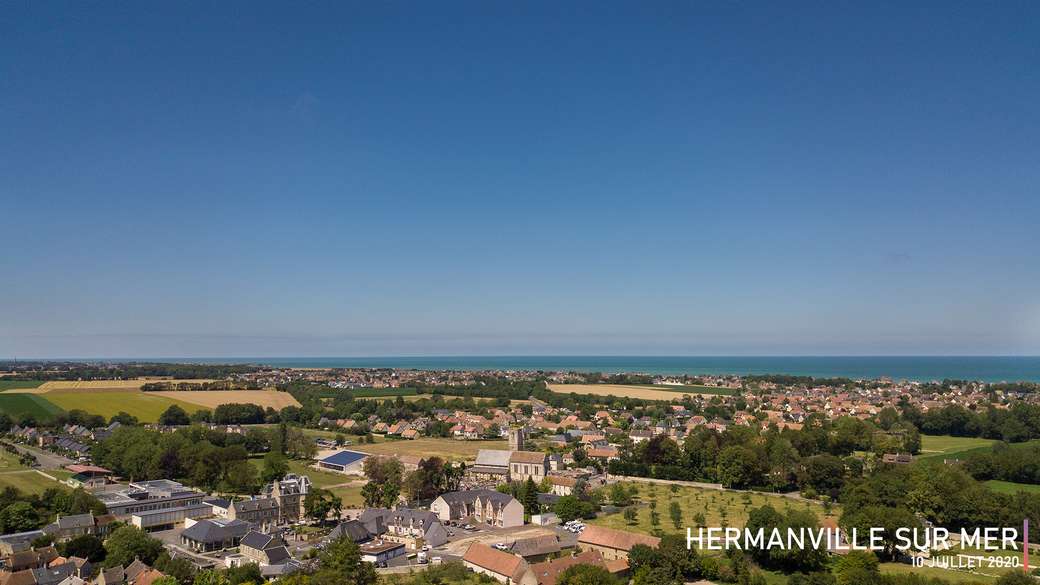 Херманвиль-сюр-Мер, вид с неба! пазл онлайн