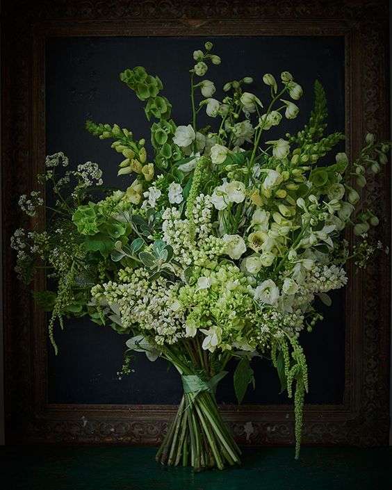 Un bouquet de fleurs blanches puzzle en ligne