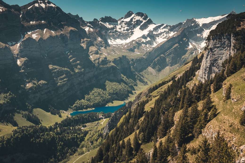 photo de paysage de montagnes puzzle en ligne
