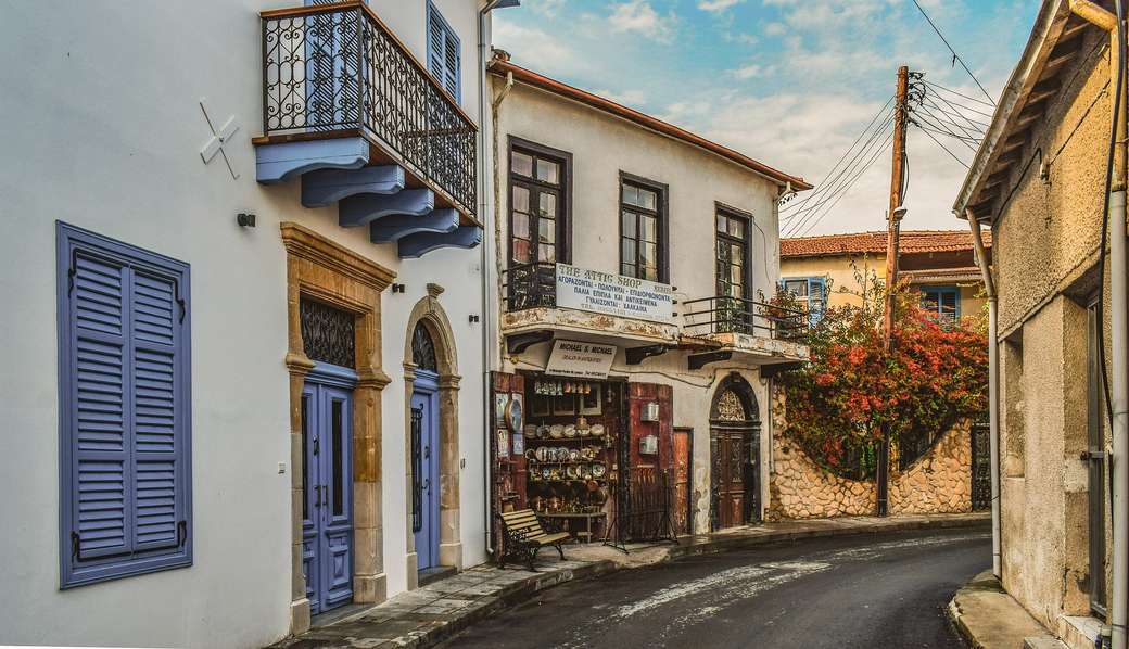 Ciprus - régi utca online puzzle