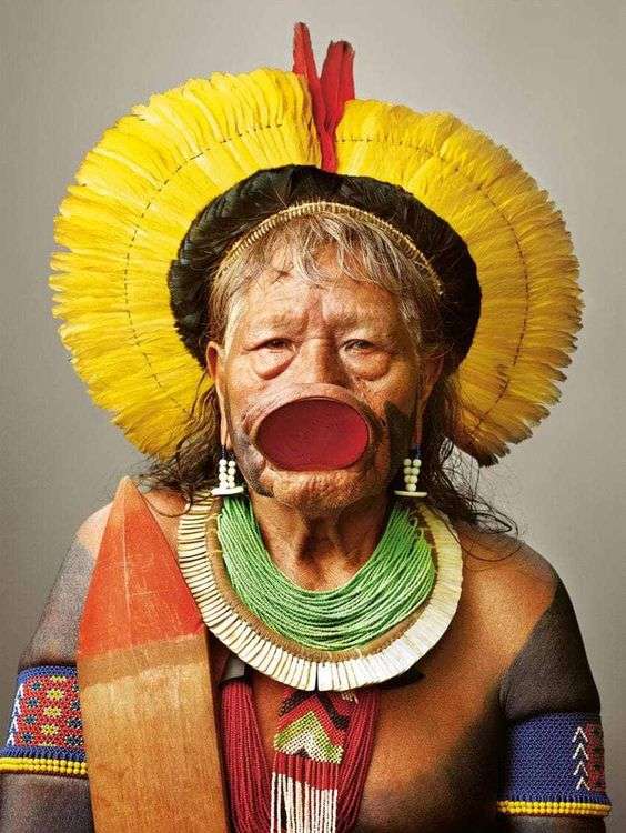 Kayapó domorodý šéf - Brazílie skládačky online