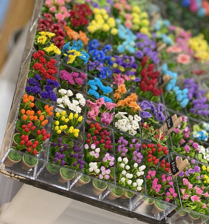 Γεμάτο όμορφα λουλούδια παζλ online