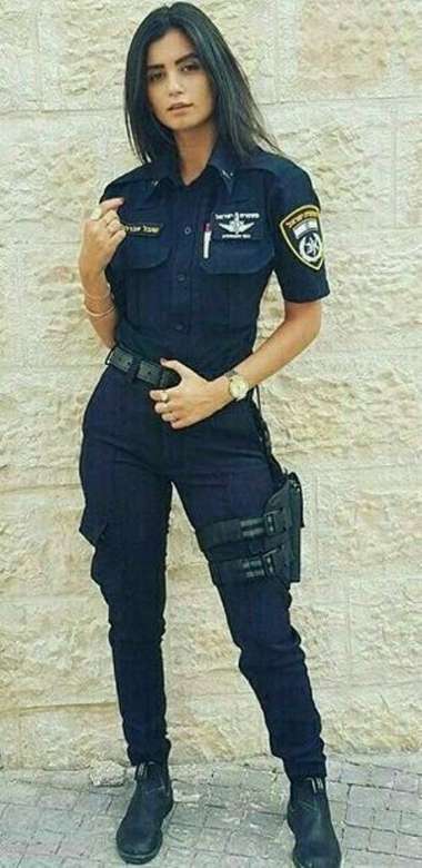 Mujer policía rompecabezas en línea