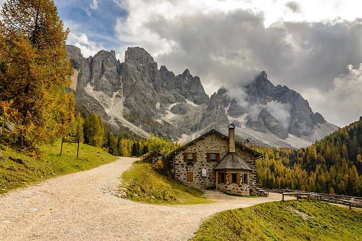 House -nature, mountain jigsaw puzzle online