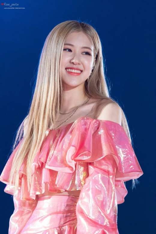 ROSE DE BLACKPINK rompecabezas en línea