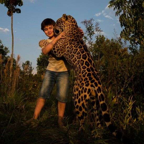 Jongen en zijn vriend jaguar legpuzzel online