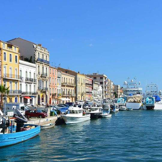 Kanalerna i staden Sète Pussel online